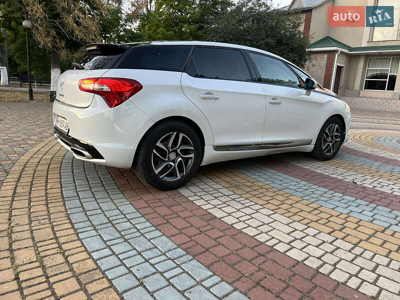 Хэтчбек Citroen DS5 2013 в Сарате