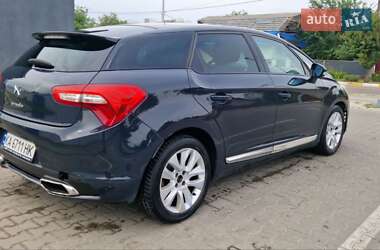 Хэтчбек Citroen DS5 2012 в 