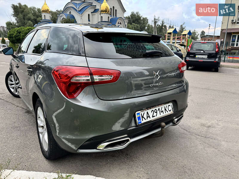 Хэтчбек Citroen DS5 2013 в Киеве
