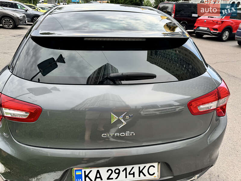 Хэтчбек Citroen DS5 2013 в Киеве