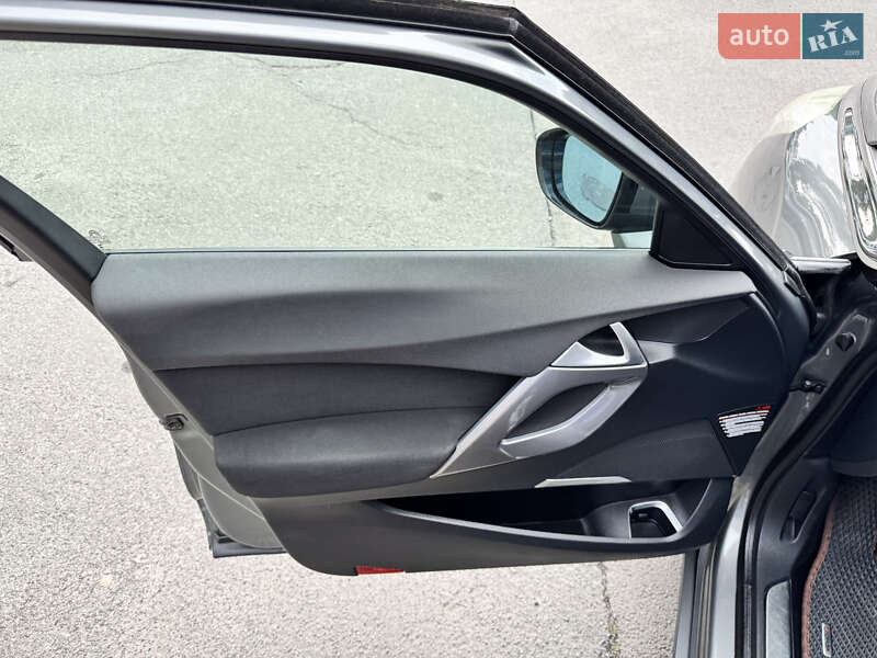 Хэтчбек Citroen DS5 2013 в Киеве