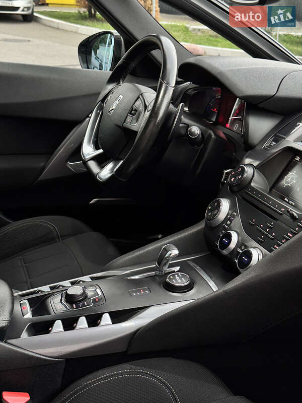 Хэтчбек Citroen DS5 2013 в Киеве