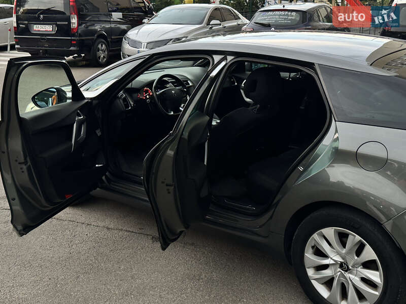 Хэтчбек Citroen DS5 2013 в Киеве