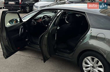 Хэтчбек Citroen DS5 2013 в 