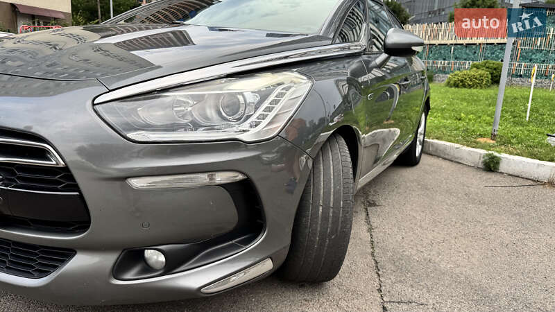 Хэтчбек Citroen DS5 2013 в Киеве