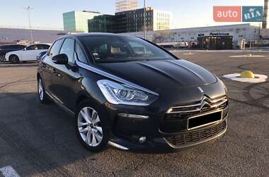 Хэтчбек Citroen DS5 2014 в Киеве