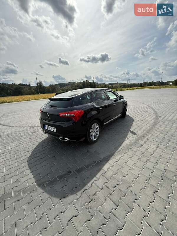 Хэтчбек Citroen DS5 2012 в 