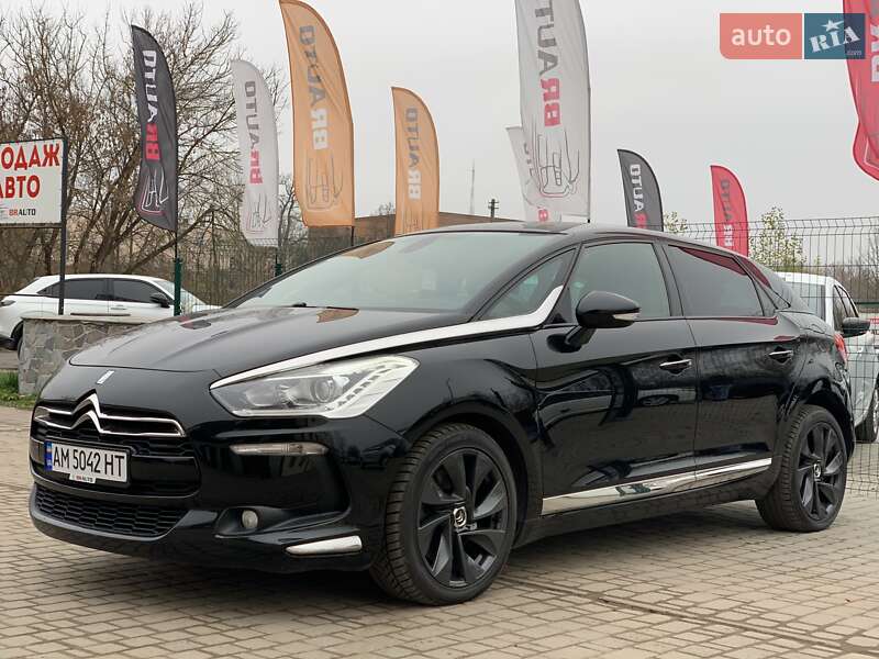 Хэтчбек Citroen DS5 2014 в Бердичеве фото Хэтчбек Citroen DS5 2014 в Бердичеве
