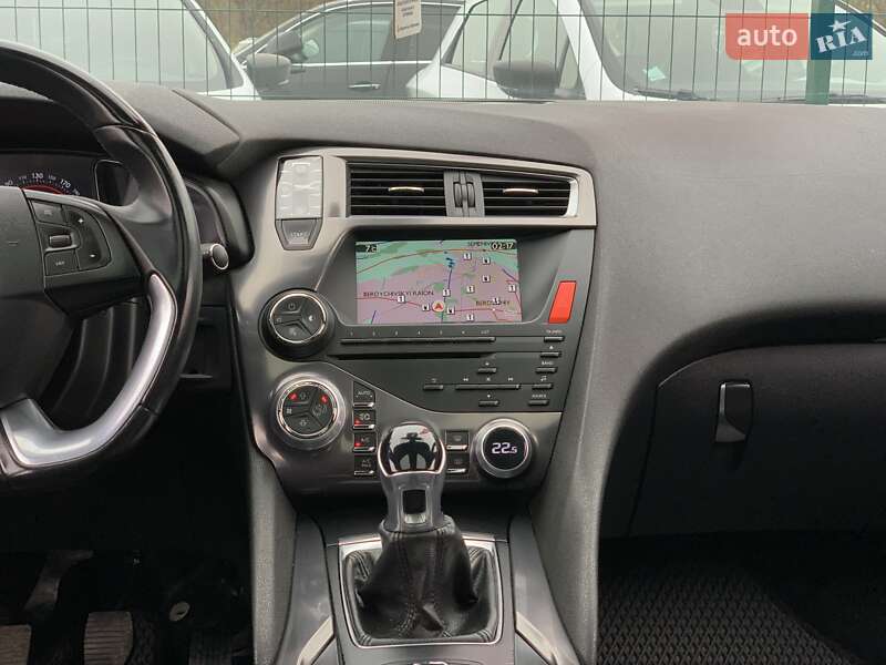 Хэтчбек Citroen DS5 2014 в Бердичеве фото 59 Хэтчбек Citroen DS5 2014 в Бердичеве