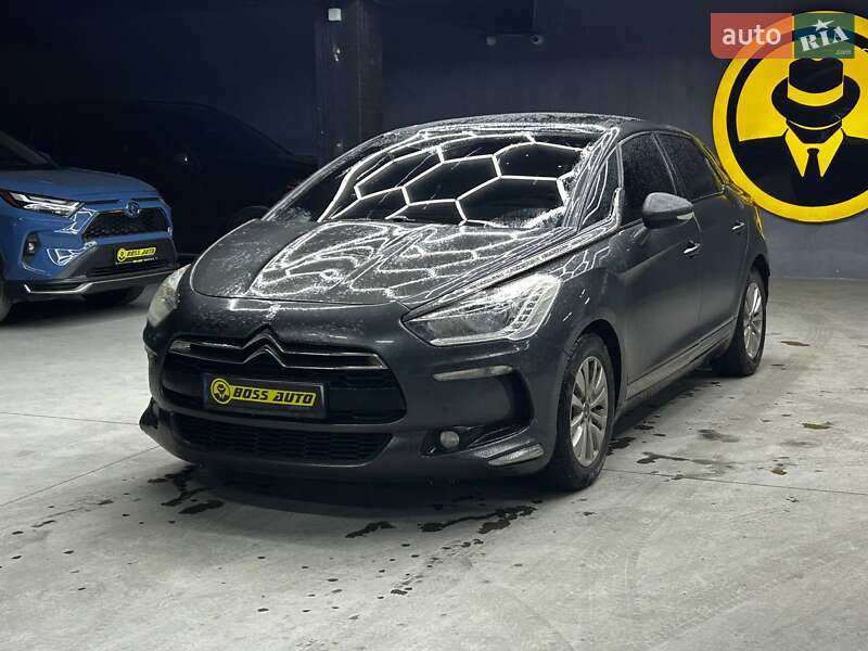 Хэтчбек Citroen DS5 2014 в Черновцах