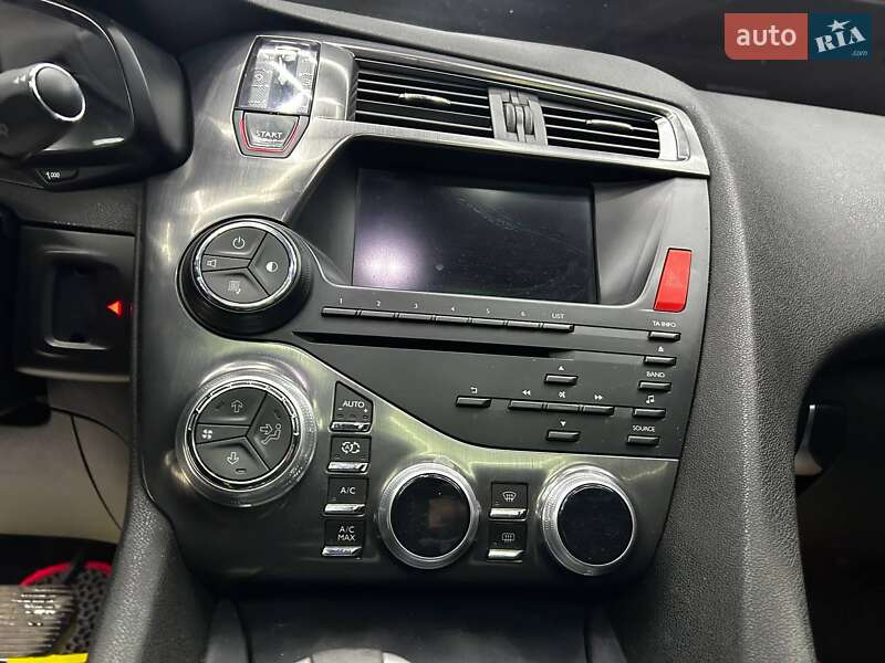 Хэтчбек Citroen DS5 2014 в Черновцах