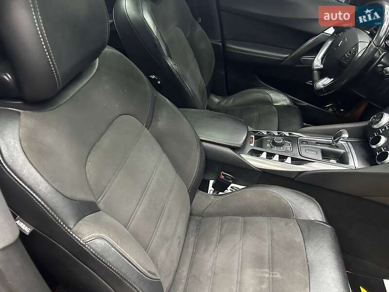 Хэтчбек Citroen DS5 2014 в Черновцах