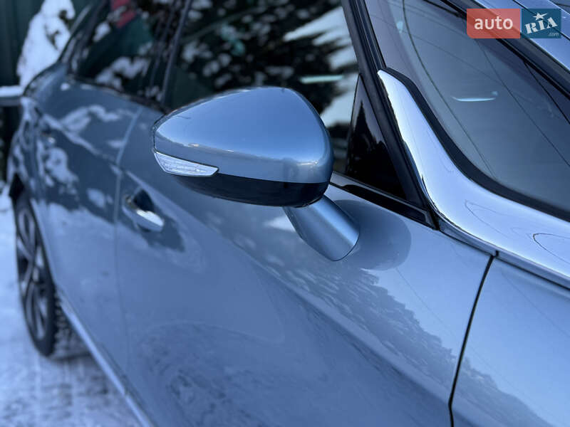 Хэтчбек Citroen DS5 2011 в Самборе