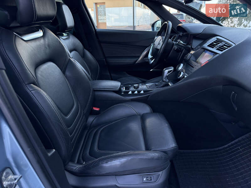 Хэтчбек Citroen DS5 2011 в Самборе