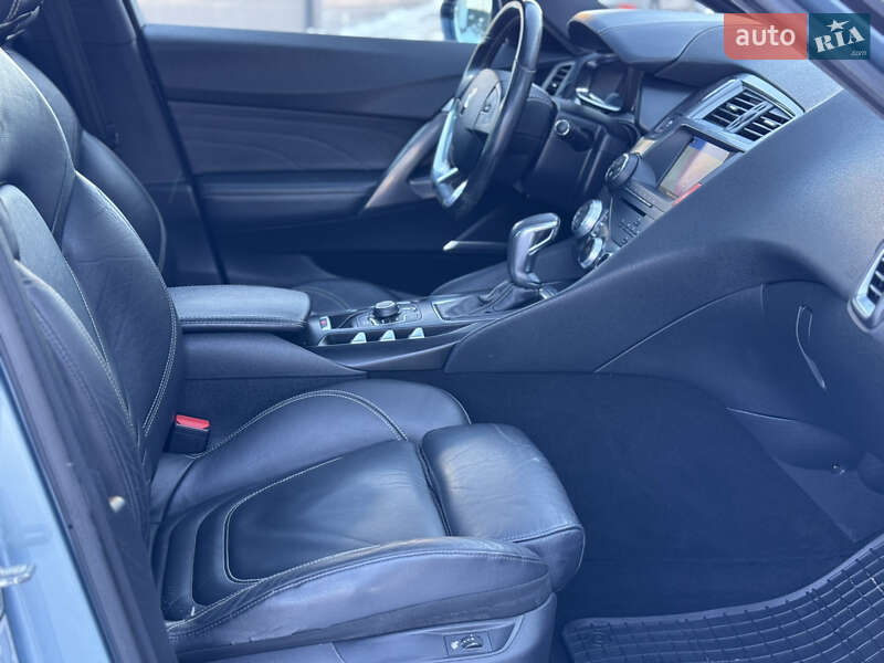 Хэтчбек Citroen DS5 2011 в Самборе