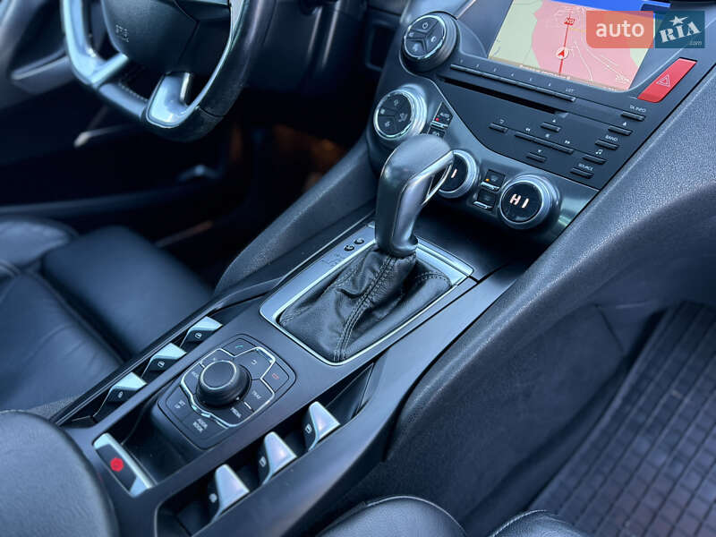 Хэтчбек Citroen DS5 2011 в Самборе