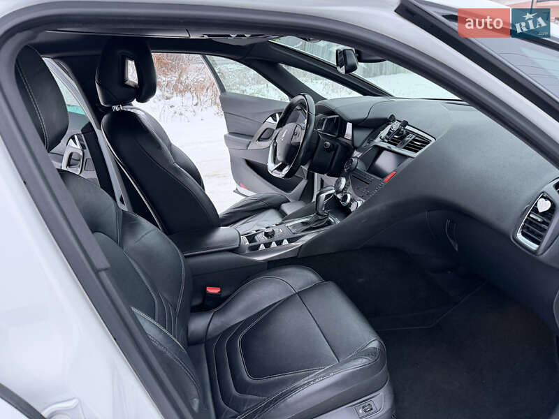 Хэтчбек Citroen DS5 2012 в Белогородке фото 15 Хэтчбек Citroen DS5 2012 в Белогородке