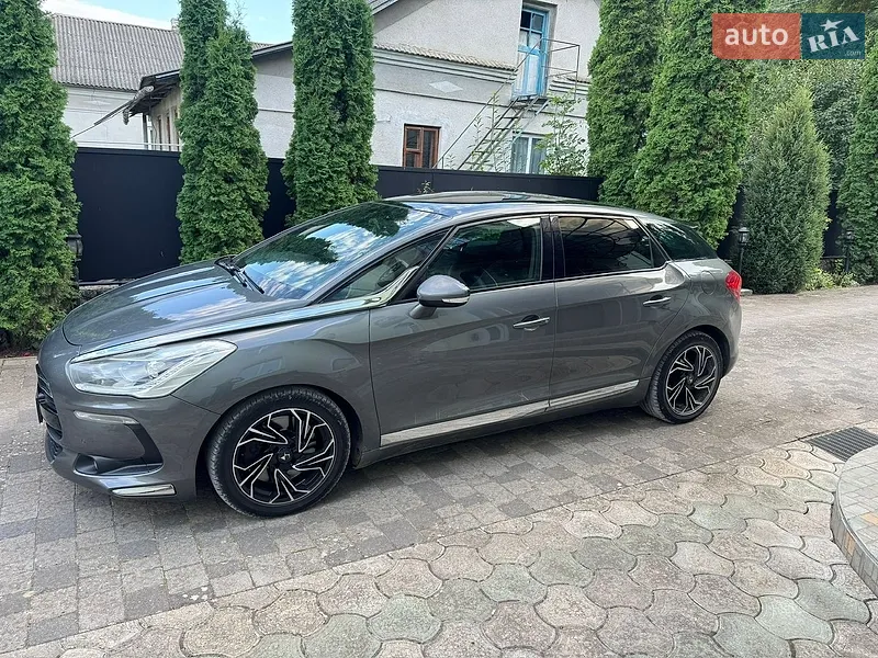 Citroen DS5