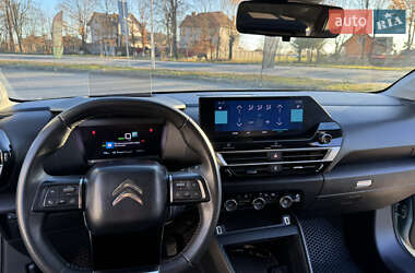 Хэтчбек Citroen e-C4 2022 в 