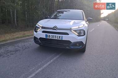 Хэтчбек Citroen e-C4 2021 в 