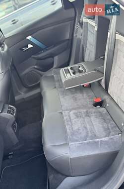 Хетчбек Citroen e-C4 2023 в 