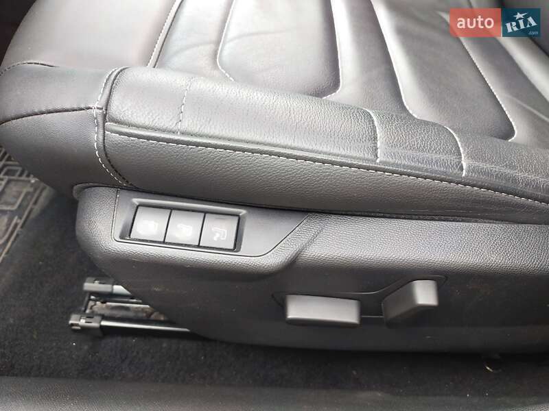 Хетчбек Citroen e-C4 2021 в Ромнах