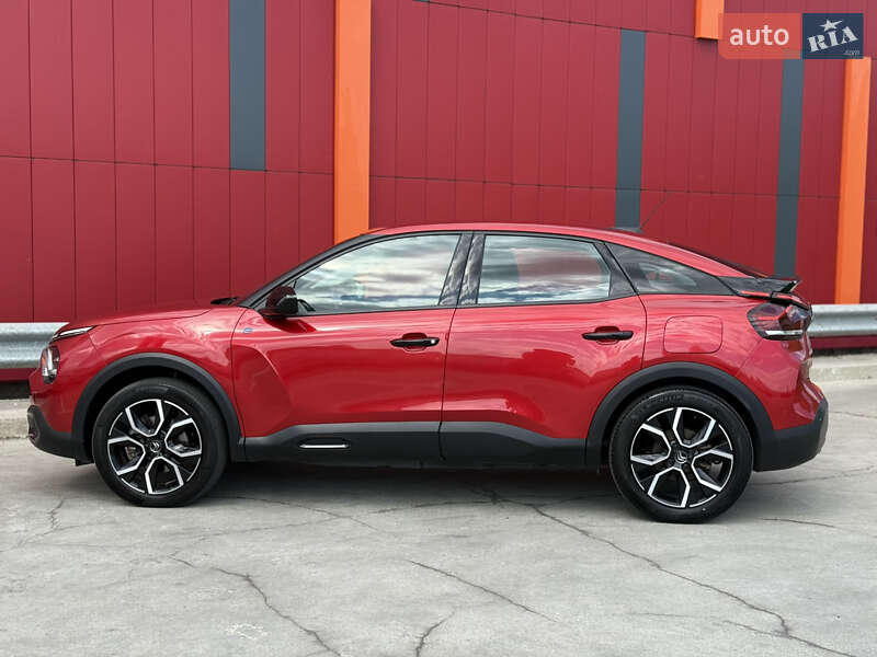 Хэтчбек Citroen e-C4 2023 в Киеве фото 17 Хэтчбек Citroen e-C4 2023 в Киеве