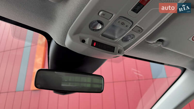 Хэтчбек Citroen e-C4 2023 в Киеве фото 37 Хэтчбек Citroen e-C4 2023 в Киеве