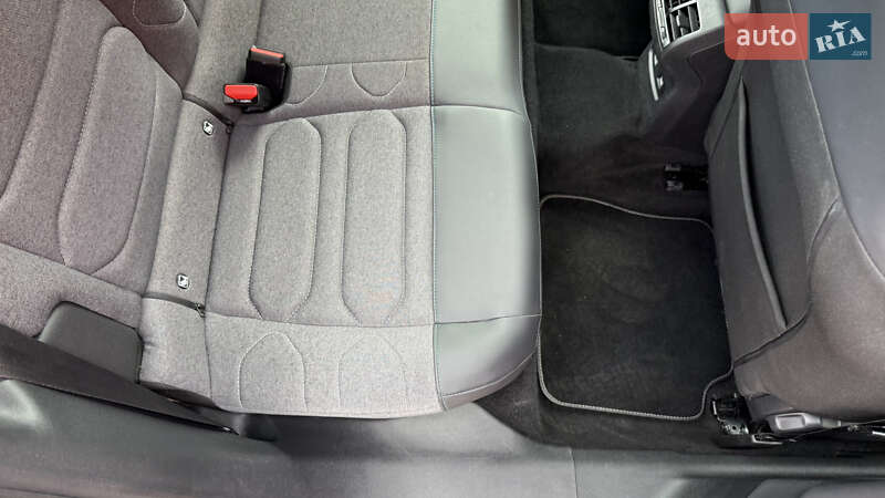 Хэтчбек Citroen e-C4 2023 в Киеве фото 49 Хэтчбек Citroen e-C4 2023 в Киеве