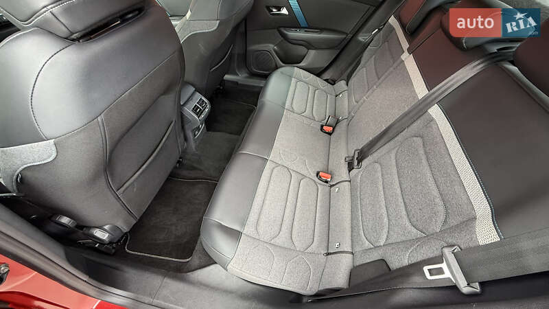 Хэтчбек Citroen e-C4 2023 в Киеве фото 42 Хэтчбек Citroen e-C4 2023 в Киеве