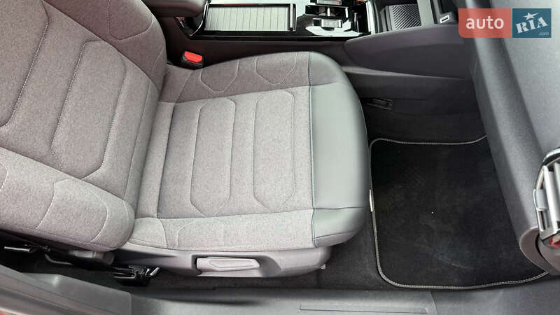 Хэтчбек Citroen e-C4 2023 в Киеве фото 55 Хэтчбек Citroen e-C4 2023 в Киеве