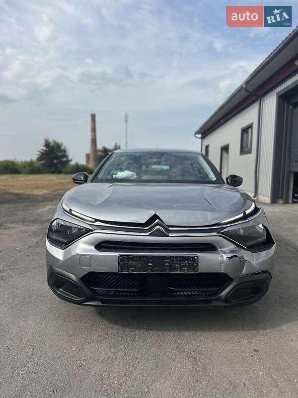 Хэтчбек Citroen e-C4 2022 в Ровно