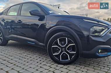 Хэтчбек Citroen e-C4 2022 в 