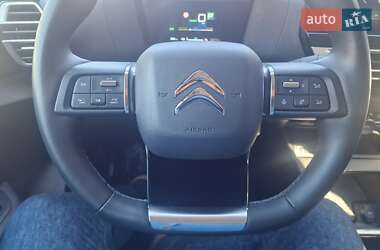 Хэтчбек Citroen e-C4 2022 в 