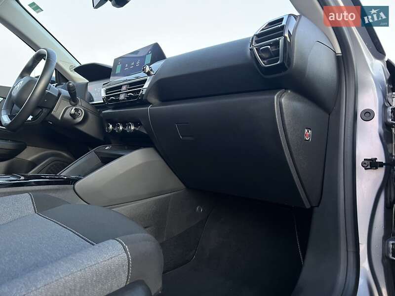 Хэтчбек Citroen e-C4 2021 в Виннице