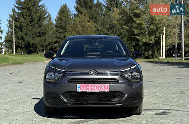Хэтчбек Citroen e-C4 2023 в 