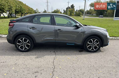 Хэтчбек Citroen e-C4 2022 в 