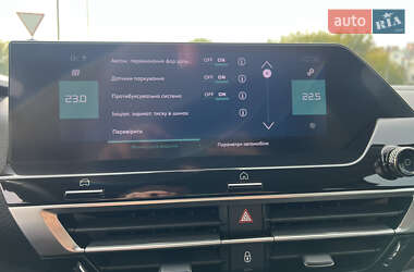 Хэтчбек Citroen e-C4 2022 в 