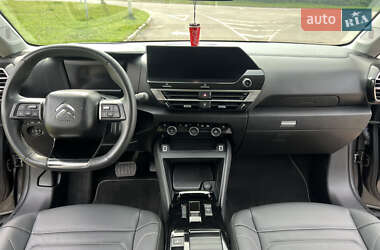 Хэтчбек Citroen e-C4 2022 в 