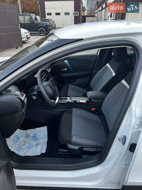 Хэтчбек Citroen e-C4 2023 в Ровно фото 10 Хэтчбек Citroen e-C4 2023 в Ровно