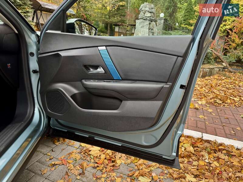 Хетчбек Citroen e-C4 2020 в Дрогобичі фото 92 Хетчбек Citroen e-C4 2020 в Дрогобичі