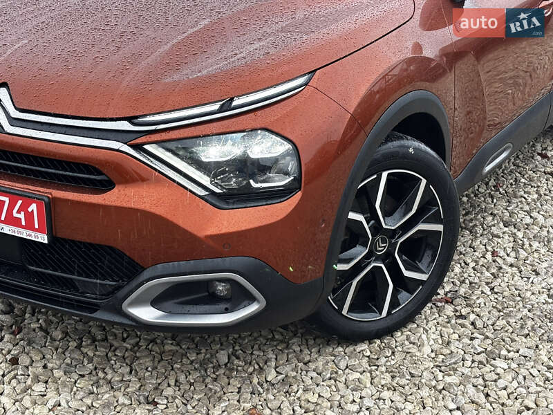 Хэтчбек Citroen e-C4 2021 в Львове