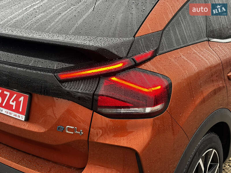 Хэтчбек Citroen e-C4 2021 в Львове
