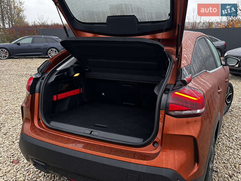 Хэтчбек Citroen e-C4 2021 в Львове