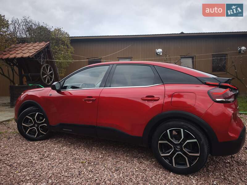 Хэтчбек Citroen e-C4 2021 в Дрогобыче