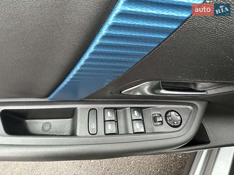 Хетчбек Citroen e-C4 2021 в Чорноморську фото 10 Хетчбек Citroen e-C4 2021 в Чорноморську