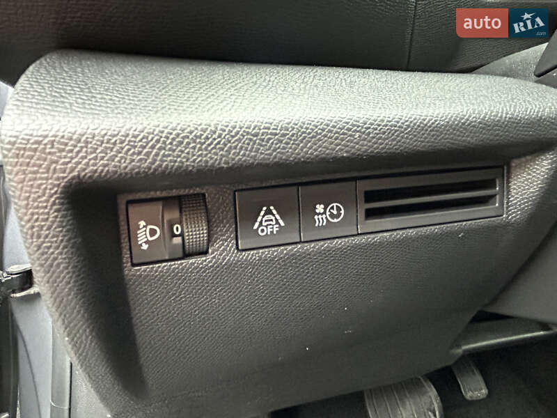 Хетчбек Citroen e-C4 2021 в Чорноморську фото 11 Хетчбек Citroen e-C4 2021 в Чорноморську