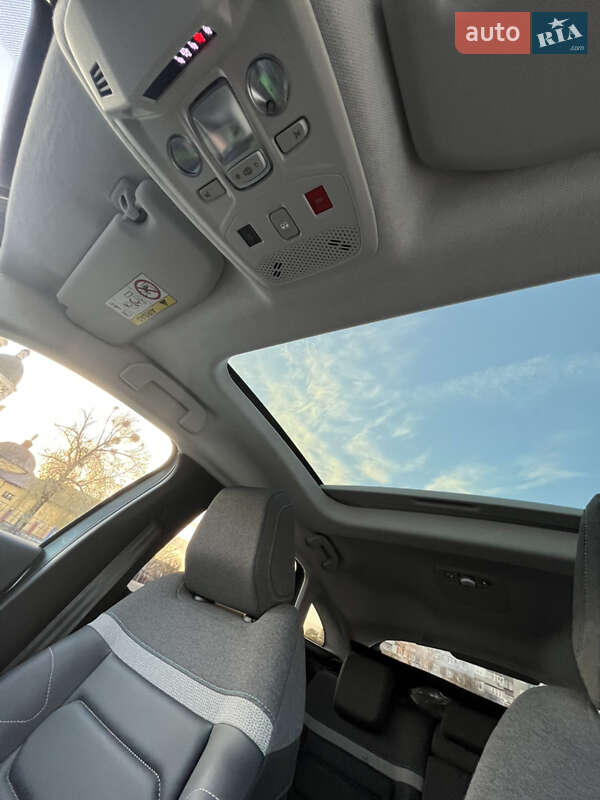 Хэтчбек Citroen e-C4 2023 в Шептицькому фото 16 Хэтчбек Citroen e-C4 2023 в Шептицькому