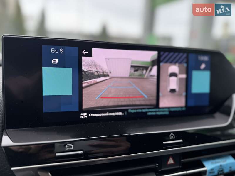 Хэтчбек Citroen e-C4 2022 в Львове