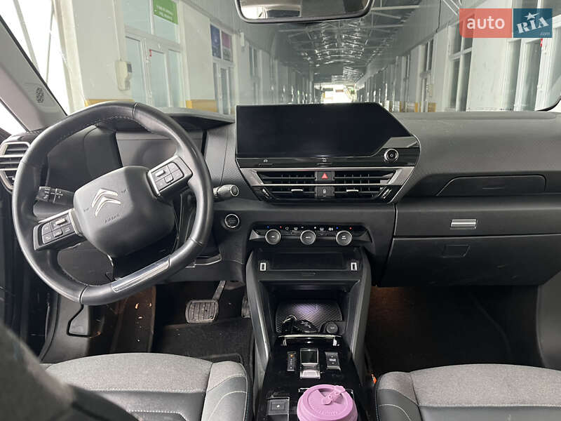 Хэтчбек Citroen e-C4 2021 в Львове